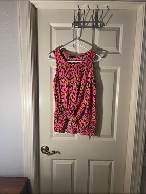 Sleeveless Pink Leopard Twist-Hem Tank Top